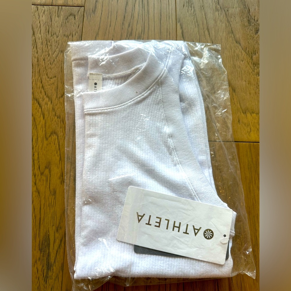 Athleta RENEW SEAMLESS RACERBACK TANK, bright white XS, still in package